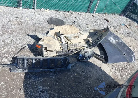 2023 Jeep Grand Cherokee L Altitude 4X4 from USA, damaged, VIN 1C4RJKAG4P8769673